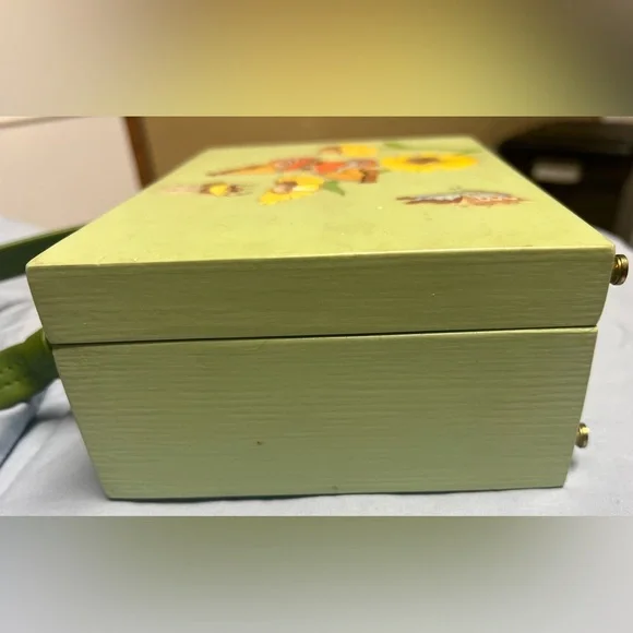 1960’s Wooden Box Purse hand painted - Picture 3 of 7
